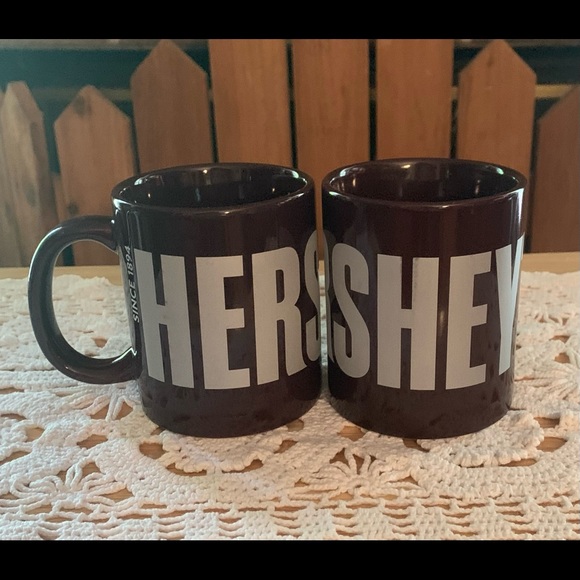 Set of Two Hershey’s Ceramic Coffee Cups - Picture 4 of 5